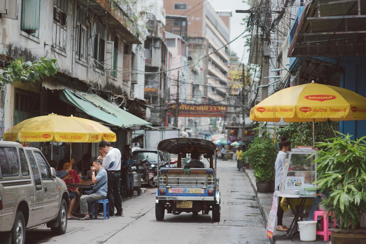 Peace Factory Hostel Bangkok Exterior photo